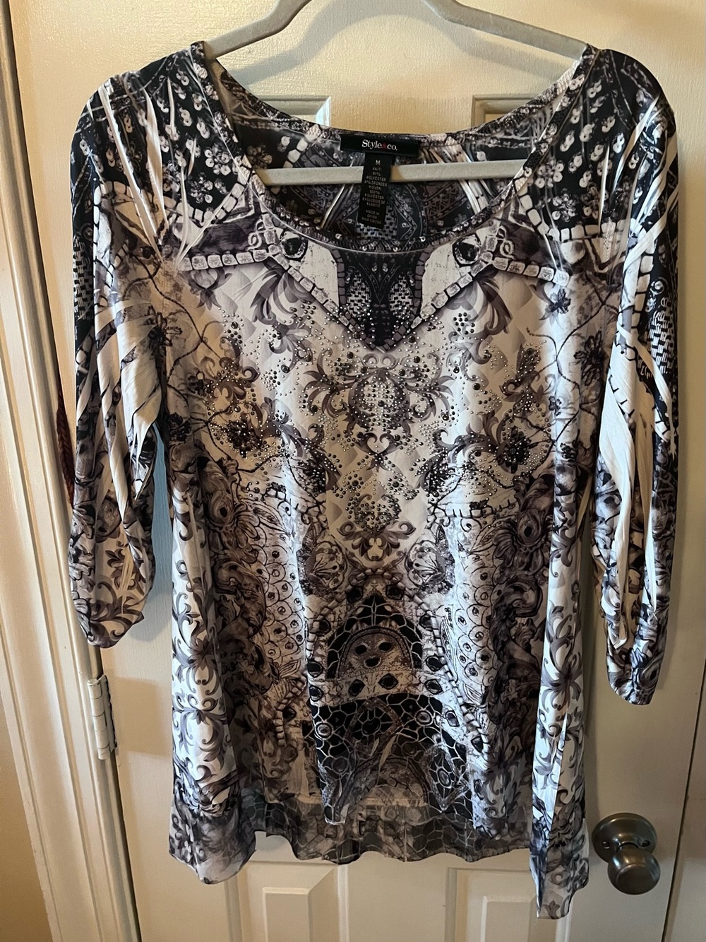 Style & Co. Black and White Bling Ornate Print Long Sleeve Scoop Neck Top